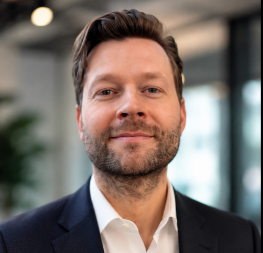 Erik van Heumen, oprichter van Uitschieter